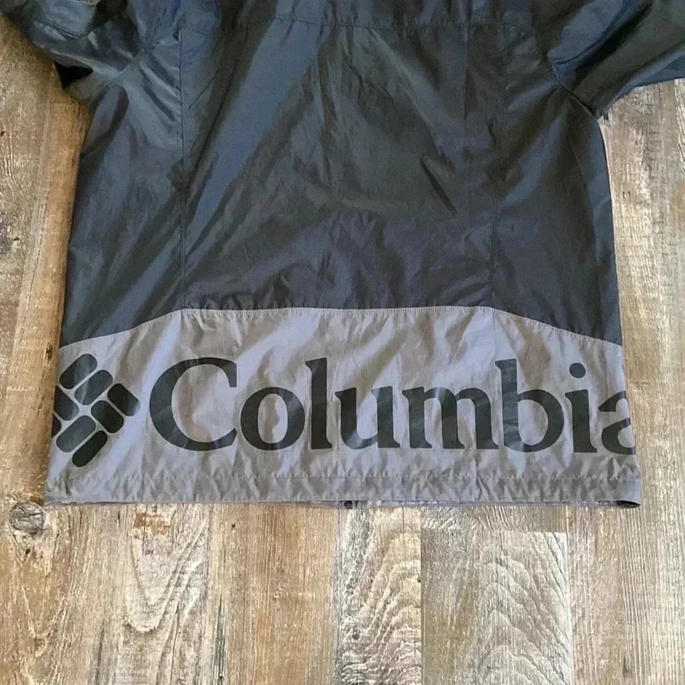 Columbia | Light  Jacket / Shell - Picture 7 of 10